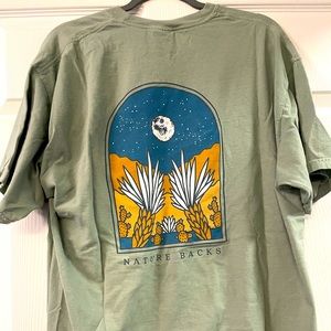 Nature Back T-shirt. XL. Like new!